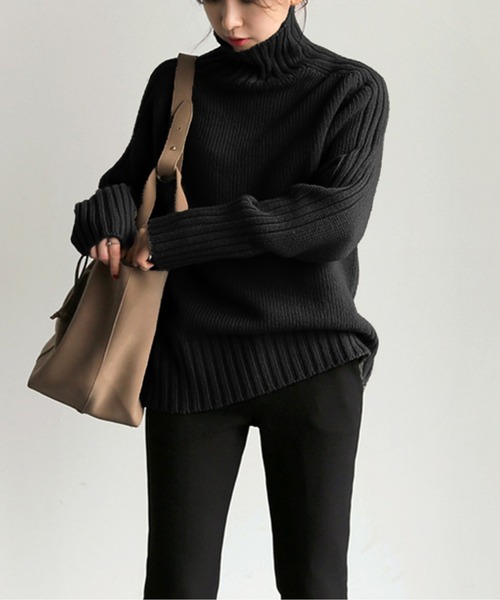 Doula Doula(ドゥーラドゥーラ)の「ルーズタートルネックニット(ニット/セーター・レディース・モカ/カーキ/ブラック/アイボリー/ブルーグレー/チャコールグレー/ネイビー/ブラウン/ボルドー・FREE)」の8枚目の写真