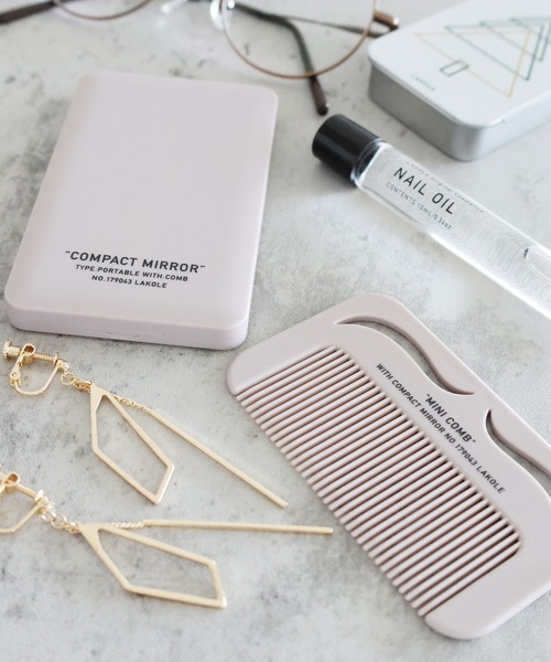 LAKOLE（ラコレ）の「コーム付きコンパクトミラー / 148622（手鏡