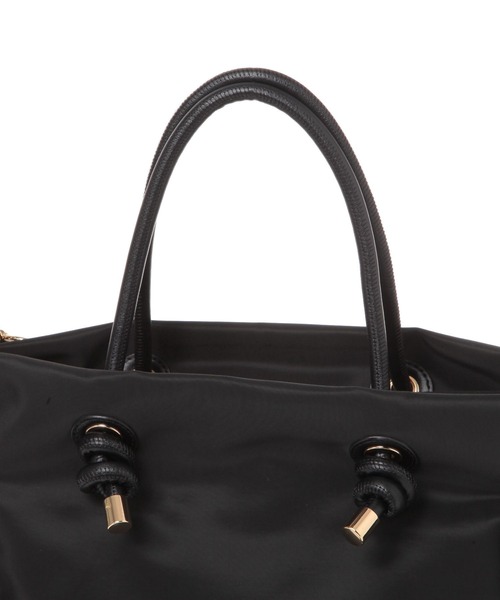 GLOBAL WORK（グローバルワーク）の「撥水軽量6ポケット2WAY/150037（トートバッグ・レディース・ブラック/アイボリー/ベージュ・ONE SIZE）」の21枚目の写真