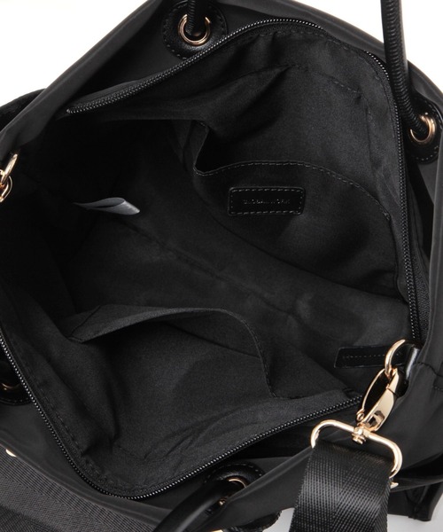 GLOBAL WORK（グローバルワーク）の「撥水軽量6ポケット2WAY/150037（トートバッグ・レディース・ブラック/アイボリー/ベージュ・ONE SIZE）」の8枚目の写真