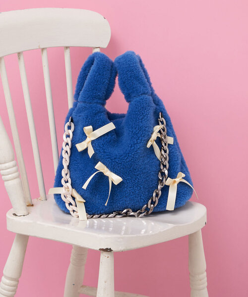 HELLO.SANFRANCISCO（ハローサンフランシスコ）の「【HELLO.SANFRANCISCO/ハローサンフランシスコ】リボンファーバッグ（トートバッグ・レディース・ブラック/オレンジ/ブルー・FREE）」の2枚目の写真