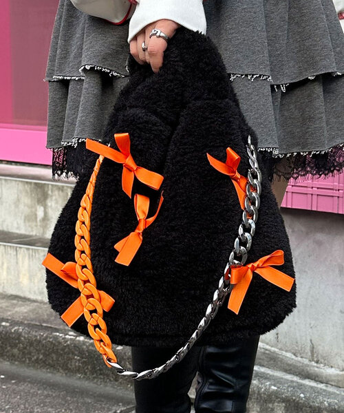 HELLO.SANFRANCISCO（ハローサンフランシスコ）の「【HELLO.SANFRANCISCO/ハローサンフランシスコ】リボンファーバッグ（トートバッグ・レディース・ブラック/オレンジ/ブルー・FREE）」の6枚目の写真