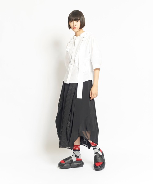 gomme（ゴム）の「60/-ローン　ギャザリルブラウス（シャツ/ブラウス・レディース・ブラック/ストライプ/ホワイト・MEDIUM）」の5枚目の写真