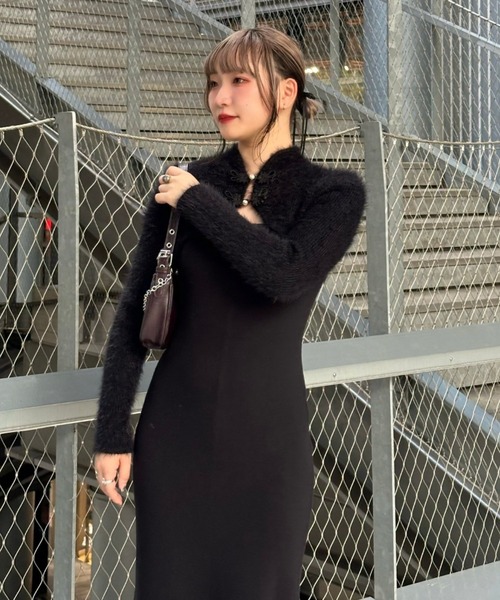 Mavie..7(メヴィセットゥ)の「【Mavie..7】チャイナドッキングニットワンピース(ワンピース・レディース・ブラック・FREE)」の3枚目の写真