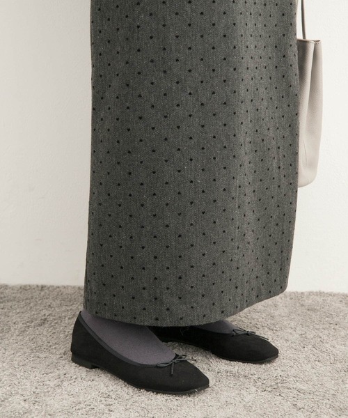 URBAN RESEARCH DOORS（アーバンリサーチドアーズ）の「フロッキードットナロースカート（スカート・レディース・チャコールグレー・SMALL/MEDIUM）」の10枚目の写真