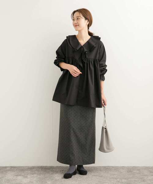 URBAN RESEARCH DOORS（アーバンリサーチドアーズ）の「フロッキードットナロースカート（スカート・レディース・チャコールグレー・SMALL/MEDIUM）」の11枚目の写真