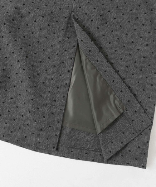 URBAN RESEARCH DOORS（アーバンリサーチドアーズ）の「フロッキードットナロースカート（スカート・レディース・チャコールグレー・SMALL/MEDIUM）」の20枚目の写真