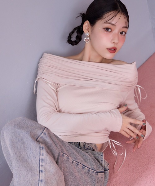 one after another NICE CLAUP(ワンアフターアナザーナイスクラップ)の「ドロストリボンオフショルトップス(Tシャツ/カットソー・レディース・モカ/ピンク/アイボリー・FREE)」の3枚目の写真