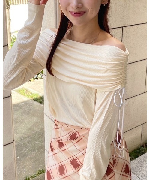 one after another NICE CLAUP(ワンアフターアナザーナイスクラップ)の「ドロストリボンオフショルトップス(Tシャツ/カットソー・レディース・モカ/ピンク/アイボリー・FREE)」の19枚目の写真