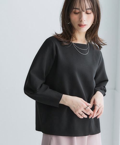 nissen(ニッセン)の「ふっくらかるいフォルムニットボートネッククロップド丈七分袖トップス(ハンガー干し可能)<大きいサイズ有>(ニット/セーター・レディース・グレイッシュブルー/ブラック/モカ/ベージュ系・3L/LL/L/M/S)」の2枚目の写真