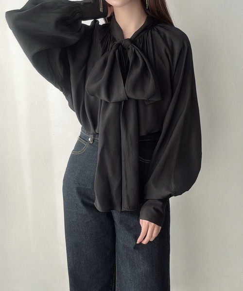 Meiru(メイル)の「2wayシアーボウタイリボンブラウス(シャツ/ブラウス・レディース・ブラック/ブルー/ホワイト・LARGE/MEDIUM/SMALL)」の12枚目の写真