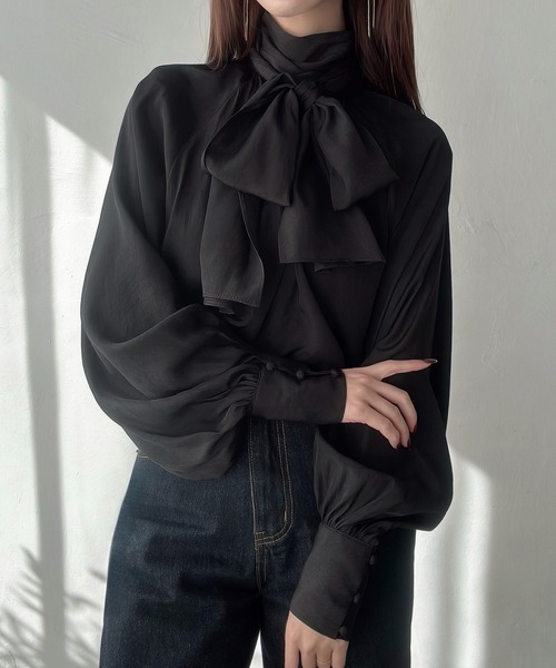 Meiru(メイル)の「2wayシアーボウタイリボンブラウス(シャツ/ブラウス・レディース・ブラック/ブルー/ホワイト・LARGE/MEDIUM/SMALL)」の13枚目の写真