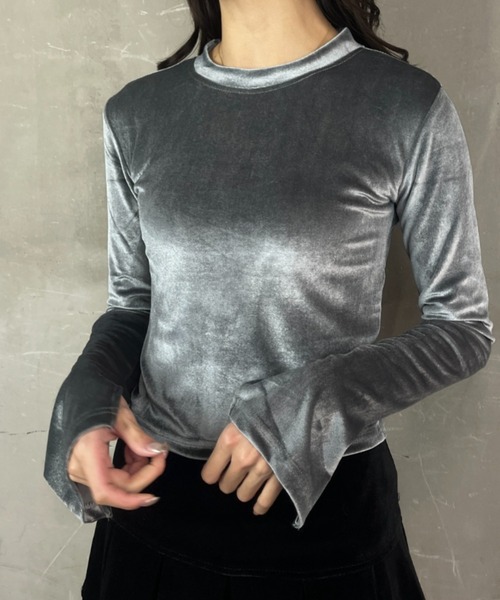 tolene(トレネ)の「ベロア デザインスリーブ タイト クロップド丈カットソー(Tシャツ/カットソー・レディース・ブラック/グレー・FREE)」の15枚目の写真
