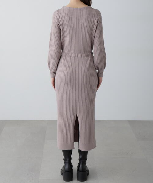 FREE'S MART（フリーズマート）の「ボートネックニットワンピース（ワンピース・レディース・ホワイト/ベージュ/グレー/ブラック・SMALL/MEDIUM）」の5枚目の写真