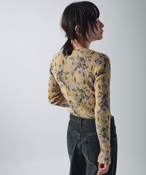 JOURNAL STANDARD（ジャーナルスタンダード）の「【TOLIGHT×JOURNALSTANDARD】 フラワーリブニット（ニット/セーター・レディース・イエロー/チャコールグレー・FREE）」の15枚目の写真