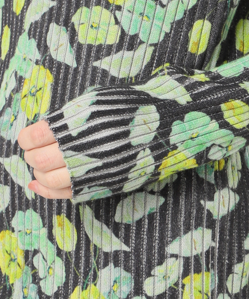 JOURNAL STANDARD（ジャーナルスタンダード）の「【TOLIGHT×JOURNALSTANDARD】 フラワーリブニット（ニット/セーター・レディース・イエロー/チャコールグレー・FREE）」の7枚目の写真