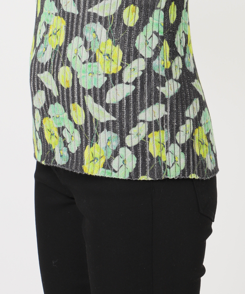 JOURNAL STANDARD（ジャーナルスタンダード）の「【TOLIGHT×JOURNALSTANDARD】 フラワーリブニット（ニット/セーター・レディース・イエロー/チャコールグレー・FREE）」の6枚目の写真