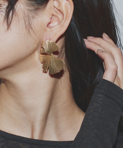 hellam（へラム）の「メタルシェルピアス（ピアス（両耳用）・レディース・シルバー/ゴールド・FREE）」の5枚目の写真