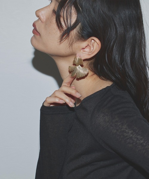 hellam（へラム）の「メタルシェルピアス（ピアス（両耳用）・レディース・シルバー/ゴールド・FREE）」の8枚目の写真