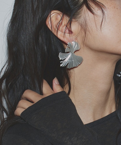 hellam（へラム）の「メタルシェルピアス（ピアス（両耳用）・レディース・シルバー/ゴールド・FREE）」の9枚目の写真