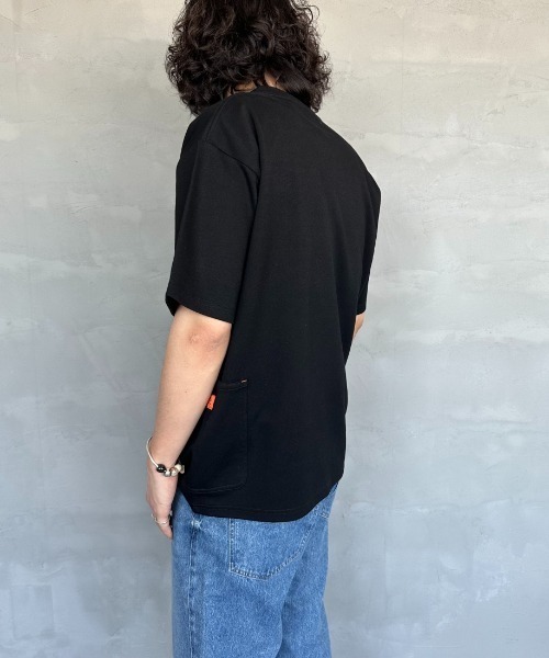 UNIVERSAL OVERALL（ユニバーサルオーバーオール）の「[UNIVERSAL OVERALL/ユニバーサルオーバーオール] 別注 ポンチカバーオールTシャツ（Tシャツ/カットソー・レディース・グレー/ホワイト/ブラック/チャコール・S/M/L）」の18枚目の写真