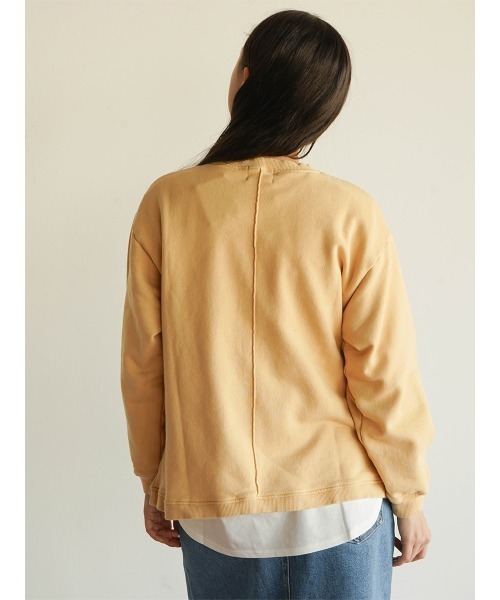 FIKA.(フィーカ)の「Slit hem logo sweatshirt(Tシャツ/カットソー・レディース・ライトグレー/ライトイエロー・FREE)」の10枚目の写真
