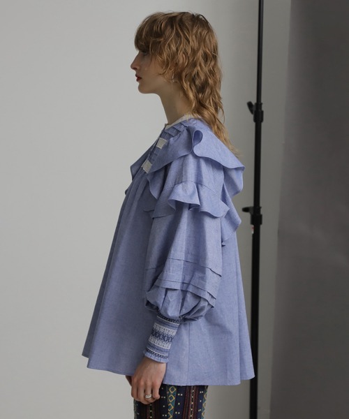 ROSE BUD（ローズバッド）の「(mag.by c)シャンブレーフリルシャツ（シャツ/ブラウス・レディース・ブルー/ブラック・ONE SIZE）」の18枚目の写真