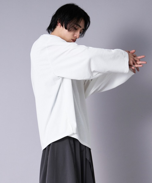 Ellno Loset（エルノロゼット）の「ワイドスリーブオーバーロンT（Tシャツ/カットソー・メンズ・オフホワイト/ブラック・SMALL/LARGE/MEDIUM）」の4枚目の写真