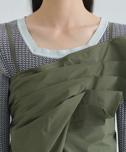 TAAKK(ターク)の「【TAAKK/ターク】TANK TOP/タンクトップ/ビスチェ(タンクトップ・レディース・カーキ/グレー/ブラック・2/1)」の4枚目の写真