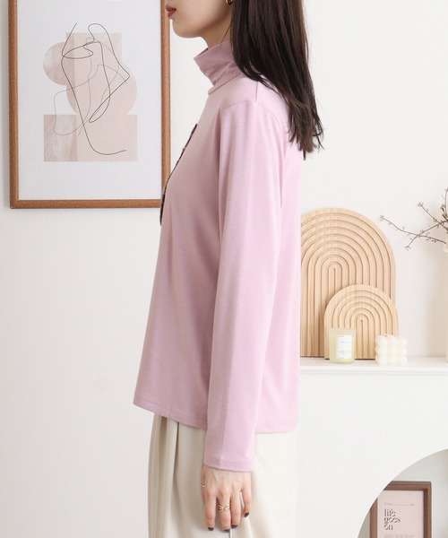 BRODIAEA(ブローディア)の「BRODIAEA ハイネックカットソー フレンチブルドッグ刺繍 スーパープレミアサーモ(Tシャツ/カットソー・レディース・マスタード/チャコールグレー/ベージュ/ラベンダー/ロイヤルブルー/ネイビー/ピンク/オリーブ/ブラック・40)」の11枚目の写真