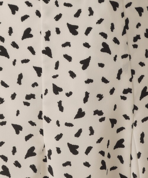 ITS'DEMO（イッツデモ）の「【手洗い可／セットアップ可／ウエストゴム】ハートプリントスカート（スカート・レディース・ブラック系/ネイビー系/ホワイト系3・00）」の18枚目の写真