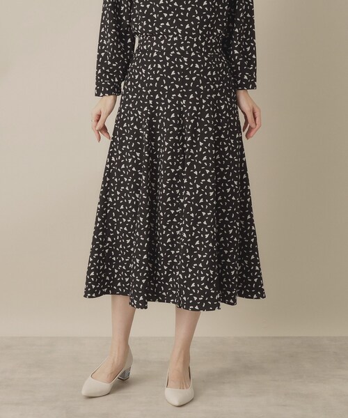 ITS'DEMO（イッツデモ）の「【手洗い可／セットアップ可／ウエストゴム】ハートプリントスカート（スカート・レディース・ブラック系/ネイビー系/ホワイト系3・00）」の5枚目の写真