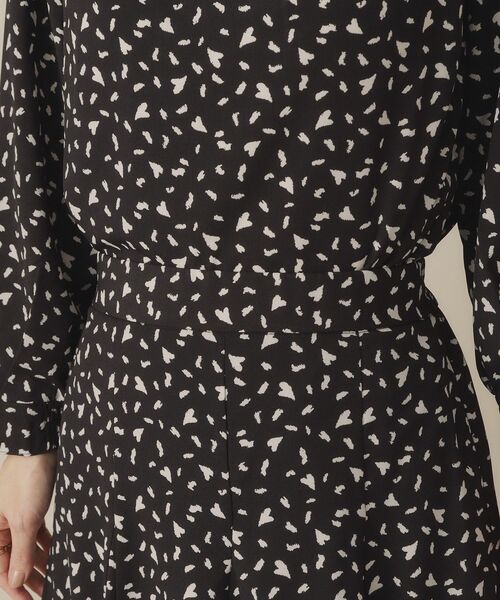 ITS'DEMO（イッツデモ）の「【手洗い可／セットアップ可／ウエストゴム】ハートプリントスカート（スカート・レディース・ブラック系/ネイビー系/ホワイト系3・00）」の8枚目の写真