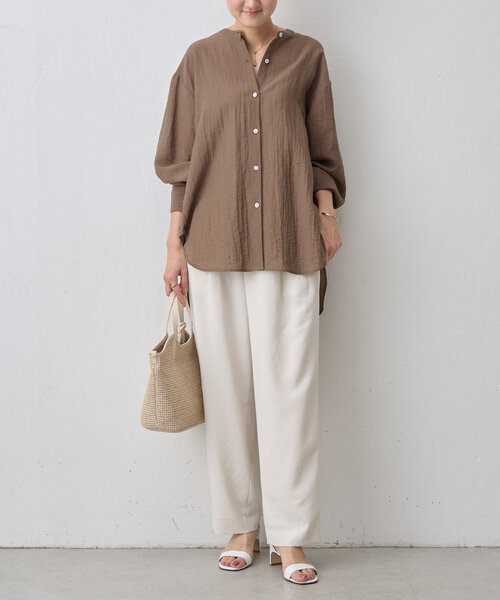 BEARDSLEY（ビアズリー）の「サラっとタックパンツ（その他パンツ・レディース・グリーン系その他2/アイボリー・0/1）」の3枚目の写真