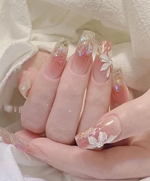 Lace Ladies（レースレディース）の「パール ビジュー バラエティ ネイルチップ セット（ネイルシール/ネイルチップ・レディース・B/A/D/C・FREE）」の4枚目の写真