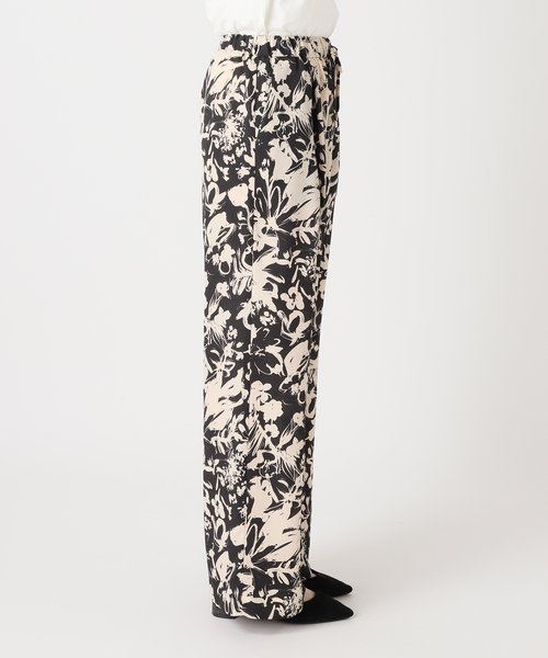 journal standard L'essage（ジャーナルスタンダードレサージュ）の「フラワープリントパンツ（その他パンツ・レディース・ブラック・FREE）」の10枚目の写真