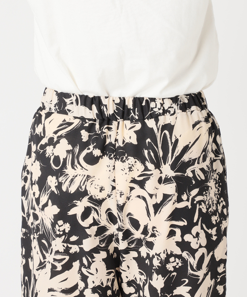 journal standard L'essage（ジャーナルスタンダードレサージュ）の「フラワープリントパンツ（その他パンツ・レディース・ブラック・FREE）」の12枚目の写真