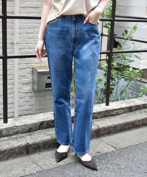 le.coeur blanc（ルクールブラン）の「オーセンティックストレートデニム（デニムパンツ・レディース・サックスブルー・36/38/40）」の13枚目の写真
