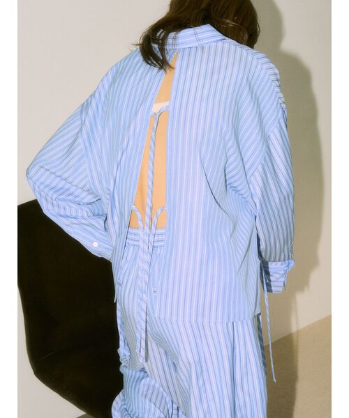 Htage(テージ)の「【Htage】スリットデザインストライプシャツ(シャツ/ブラウス・レディース・ブルー/ベージュ・FREE)」の3枚目の写真