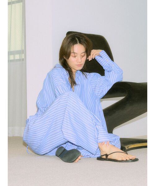 Htage(テージ)の「【Htage】スリットデザインストライプシャツ(シャツ/ブラウス・レディース・ブルー/ベージュ・FREE)」の5枚目の写真