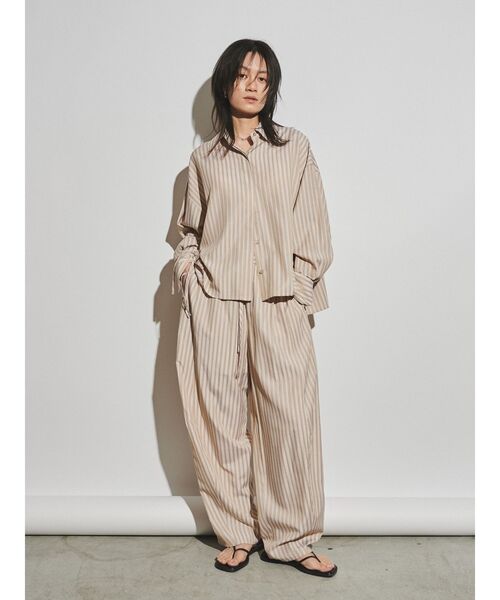 Htage(テージ)の「【Htage】スリットデザインストライプシャツ(シャツ/ブラウス・レディース・ブルー/ベージュ・FREE)」の11枚目の写真