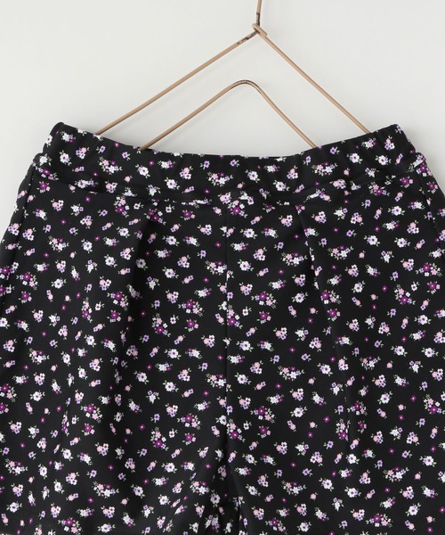 LOWRYS FARM（ローリーズファーム）の「フリルキャミセットＳＷＩＭ　323898（水着・キッズ・ブラック/アイボリー/パープル・110cm/120cm/130cm）」の4枚目の写真