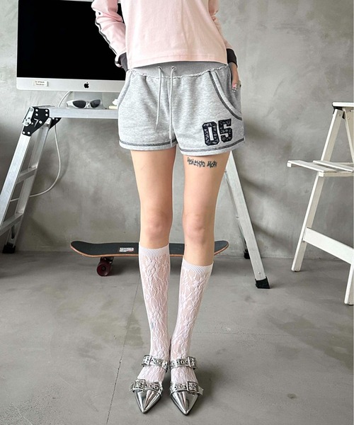 sedacle girl(セダクルガール)の「レースナンバリングホットパンツ(スウェットパンツ・レディース・グレー/ブラック・SMALL/MEDIUM)」の15枚目の写真