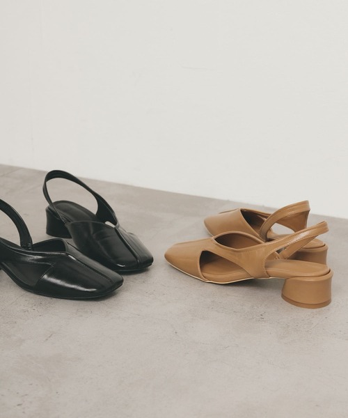 KBF（ケイビーエフ）の「アシンメトリーストラップパンプス（パンプス・レディース・ブラック/キャメル・36/37/38）」の15枚目の写真