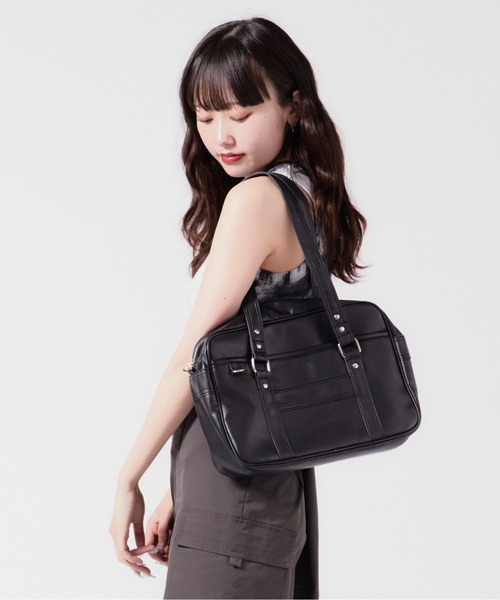 Chick(チック)の「Fake Leather Shoulder Bag School Bag スクールバッグ(ショルダーバッグ・レディース・ブラック・FREE)」の1枚目の写真