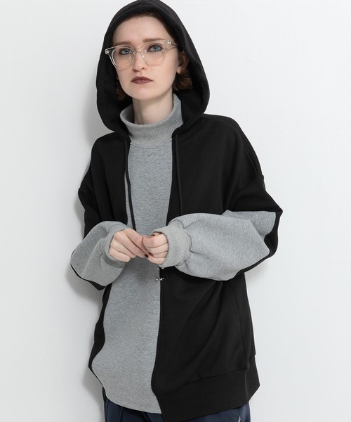 AULA AILA(アウラアイラ)の「デコラティブフード(パーカー・レディース・ホワイト/ブラック/ラベンダー・0)」の2枚目の写真