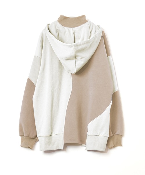 AULA AILA(アウラアイラ)の「デコラティブフード(パーカー・レディース・ホワイト/ブラック/ラベンダー・0)」の4枚目の写真