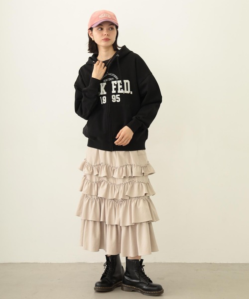 MILKFED.（ミルクフェド）の「SOLID DIRNDL SKIRT（スカート・レディース・ブラック/ライトブルー/ベージュ・ONE SIZE）」の11枚目の写真