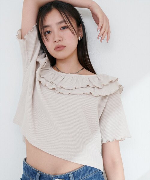natural couture（ナチュラルクチュール）の「【WEB限定】ワッフルフリルTOPS（シャツ/ブラウス・レディース・チャコールグレー/ライトベージュ/その他1/その他2・FREE）」の3枚目の写真