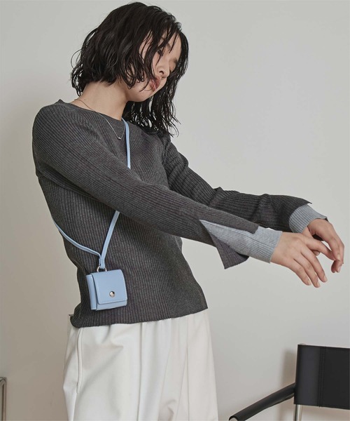 miette(ミエット)の「スリットデザインリブニット(ニット/セーター・レディース・ライトブルー/ライトイエロー/ベージュ/チャコール/ボルドー・FREE)」の9枚目の写真